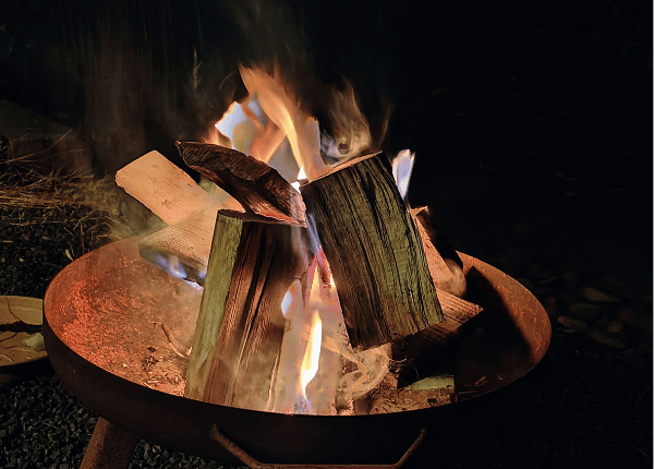 Glück gesucht – Lebensglück gefunden: Lagerfeuer